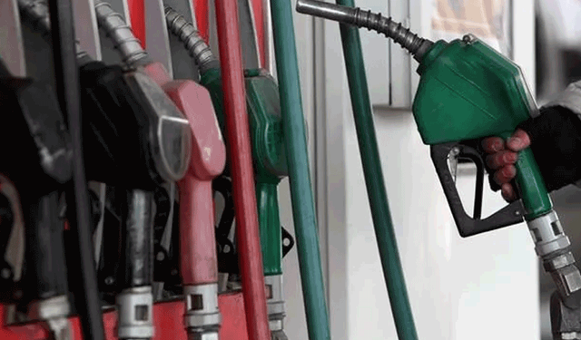 Sürücüler dikkat! Akaryakıta son dönemin en büyük zammı geliyor