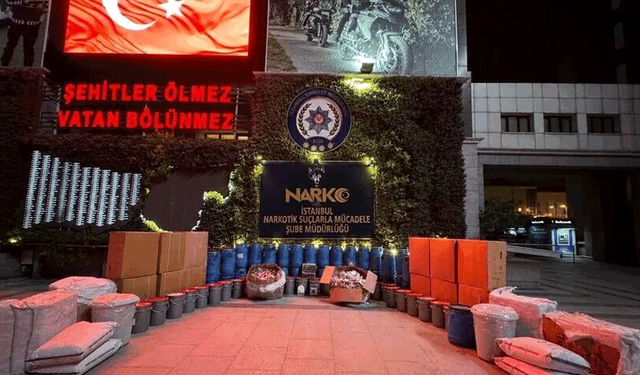 İstanbul'da 3,5 milyon uyuşturucu hap üretecek ham madde ele geçirildi