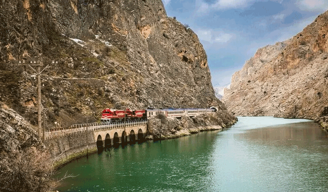 Turistik Doğu Ekspresi seferleri 21 Aralık'ta başlayacak