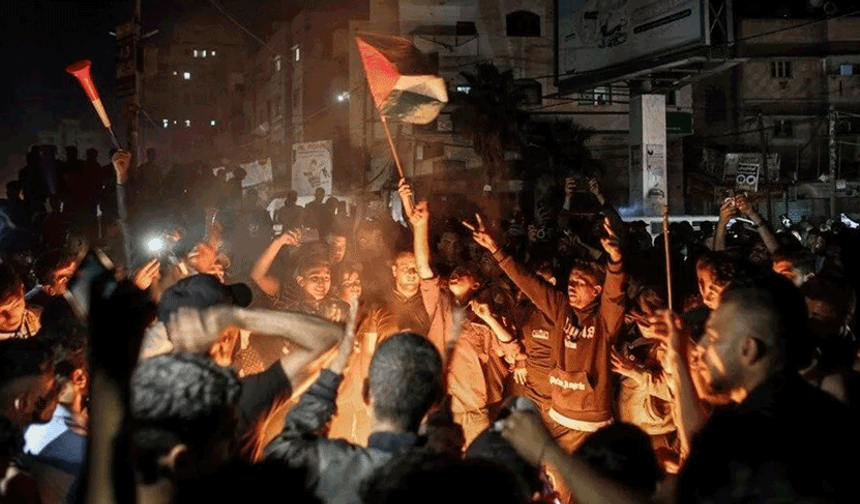 Hamas ateşkes teklifini kabul etti: İsrail heyeti Kahire'ye gidiyor