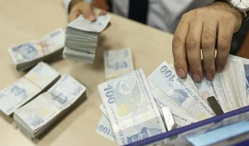 Memurlar, emekliler ve işçiler için beklenen zam: Hangi maaş ne kadar artacak?
