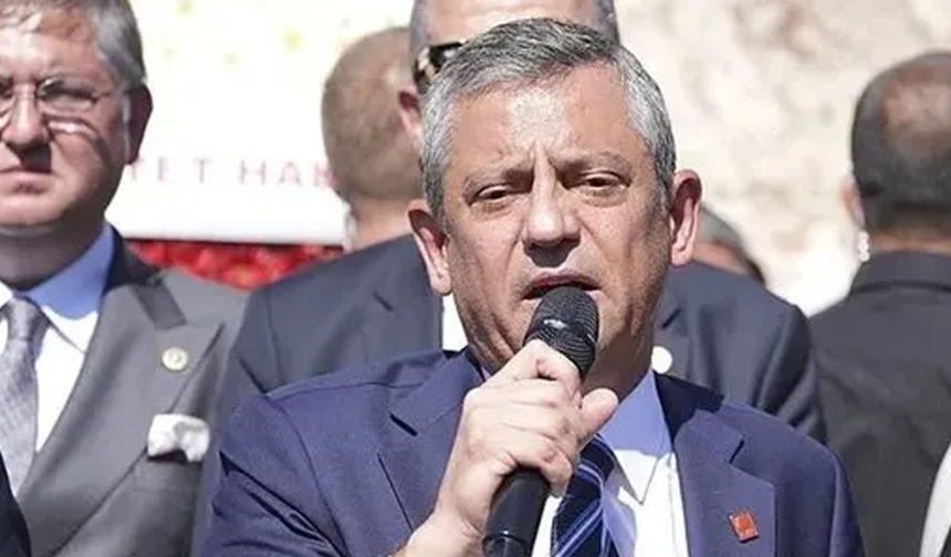 Özgür Özel konuşuyor: Binaya polisle giriyorlar, biz gelince kaçıyorlar