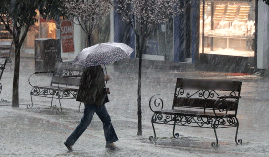 Meteoroloji'den kuvvetli sağanak ve fırtına uyarısı