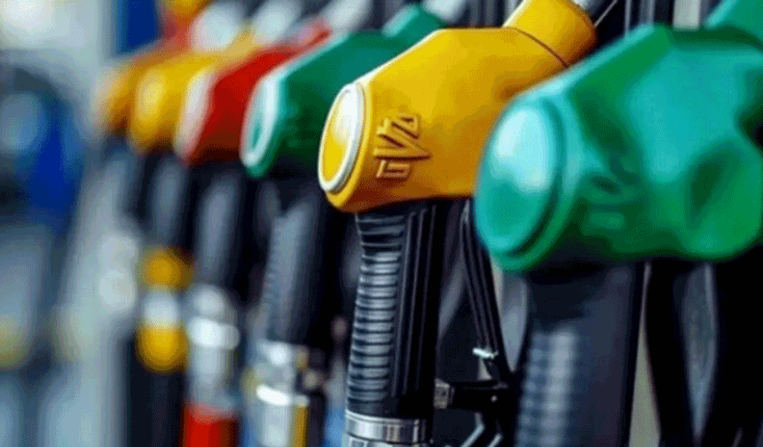 Bu gece akaryakıta indirim geliyor: İşte güncel akaryakıt fiyatları