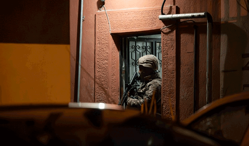 Ankara merkezli 5 ilde suç örgütüne yönelik operasyonlarda 37 şüpheli gözaltına alındı