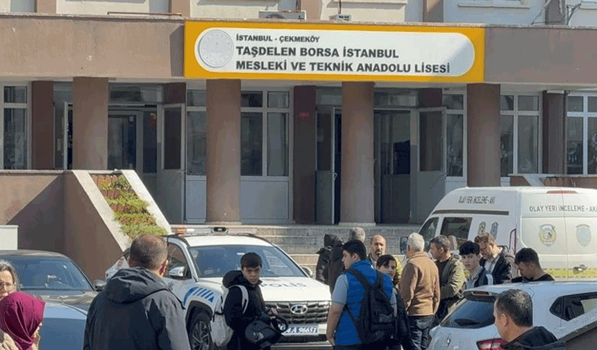 İstanbul'da bıçaklı saldırıda ölen öğretmene ilişkin soruşturmada iki müdür görevden uzaklaştırıldı