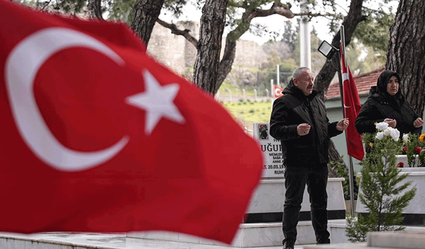 Şehit aileleri, bayramın ilk gününde kabirleri ziyaret etti