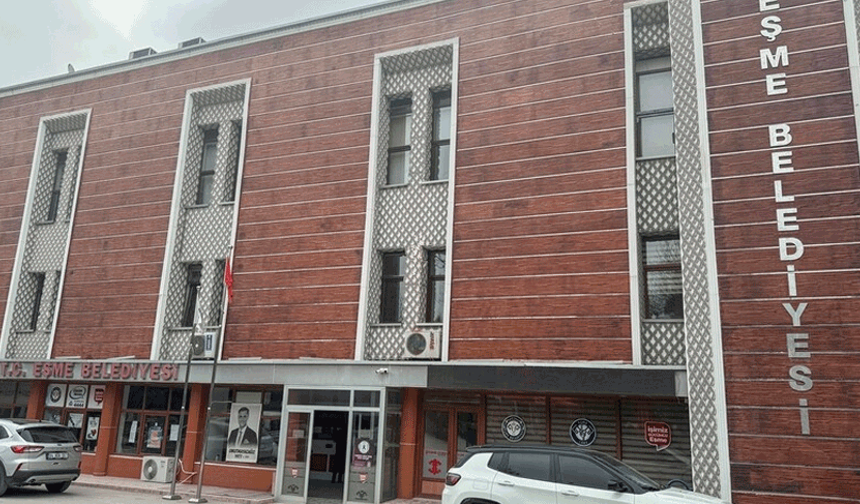 Eşme Belediye Başkanı Tozan "irtikap" soruşturmasında gözaltına alındı