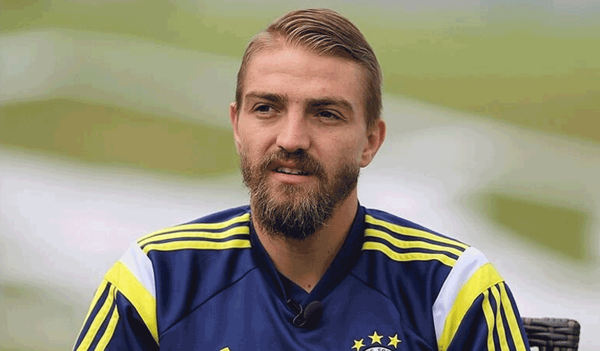 Caner Erkin futbolu bıraktı