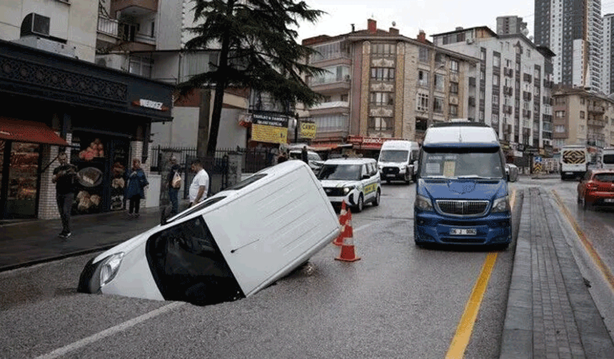 Ankara'da sağanak hayatı olumsuz etkiledi