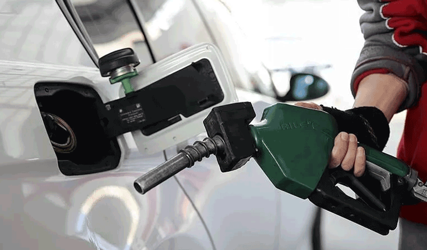 Motorine büyük zam geliyor: Litresi 80 lirayı geçecek
