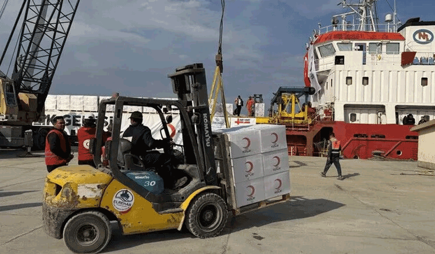 Türkiye 5 kıtada 85 ülkeye yardım ulaştırdı