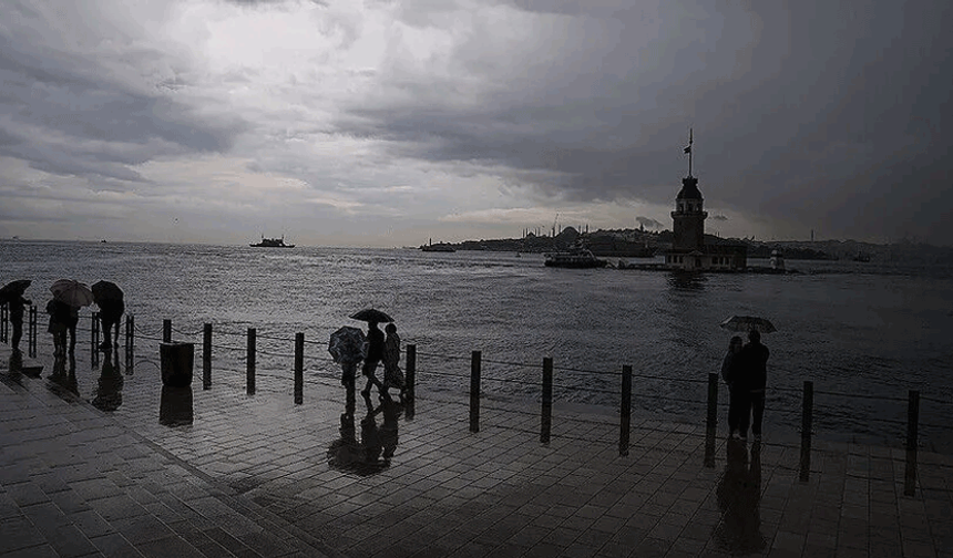 AKOM'dan İstanbul'da cuma günü için sağanak uyarısı