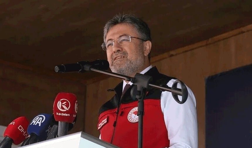 Bakan Yumaklı, yetiştiricilerden aşı ve kimliklendirme ücreti almayacaklarını açıkladı