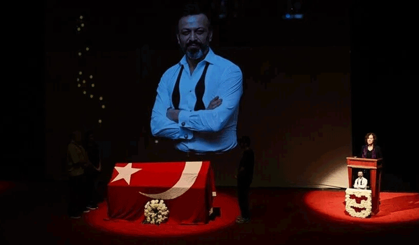 Oyuncu Serhat Kılıç son yolculuğuna uğurlanıyor