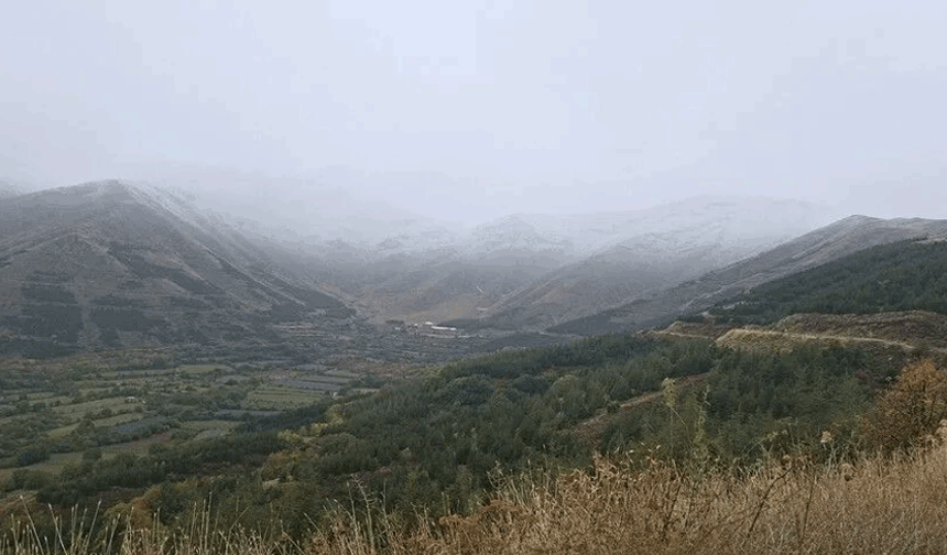 İzmir'in yüksek kesimlerine kar yağdı