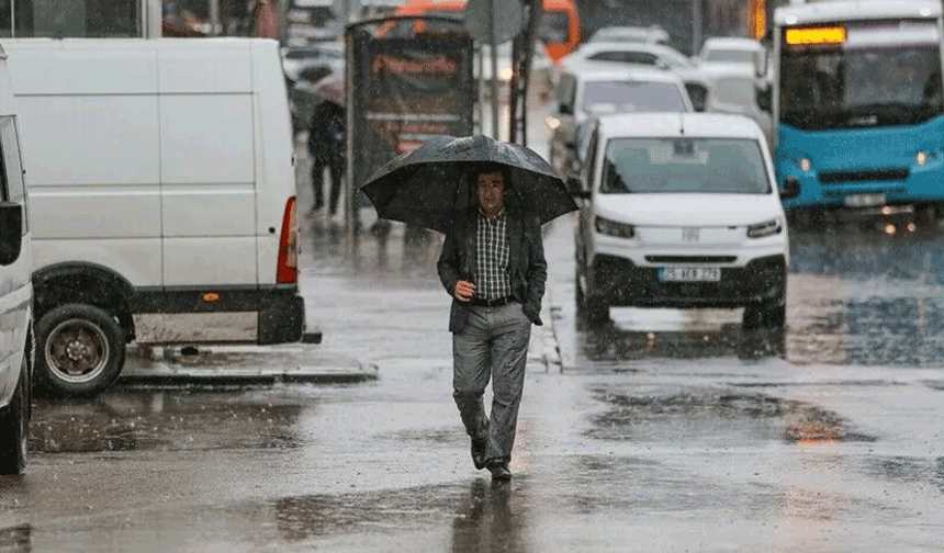 Yurdun bazı kesimlerinde sağanak etkili oluyor