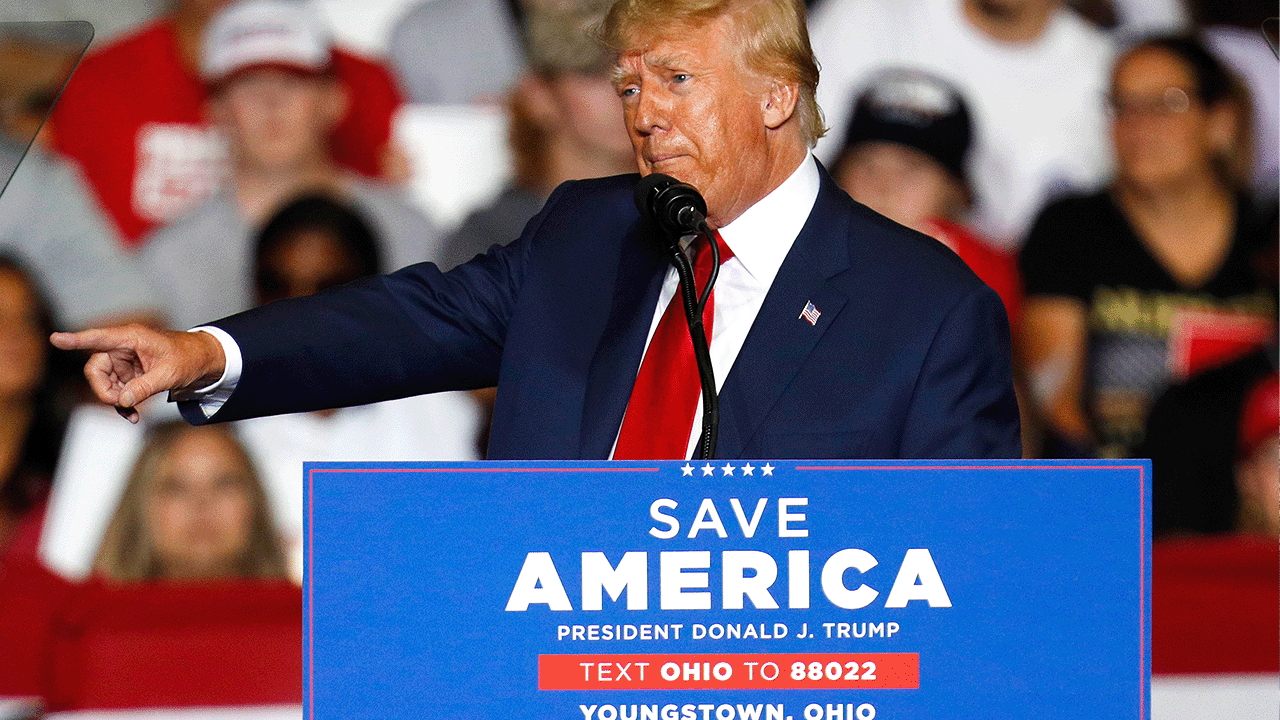 Trump'ın bazı resmi belgeleri Beyaz Saray'da tuvalete attığı iddia edildi