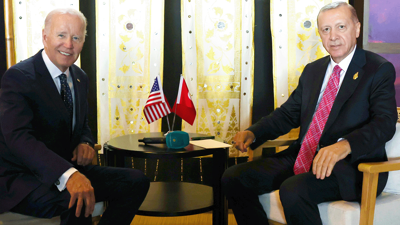 Cumhurbaşkanı Erdoğan, Biden ve Macron ile görüştü