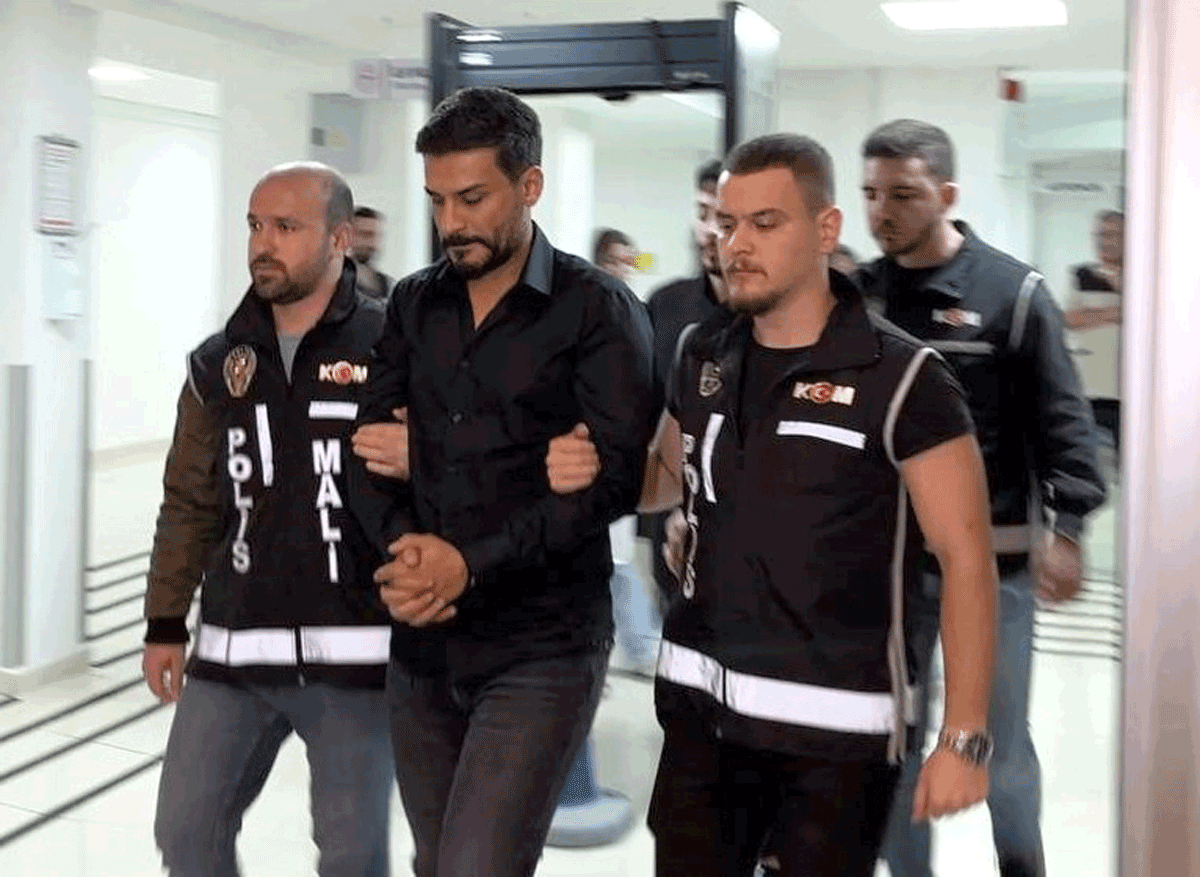 dilan-polat-ve-esi-engin-polata-gozalti-detay2