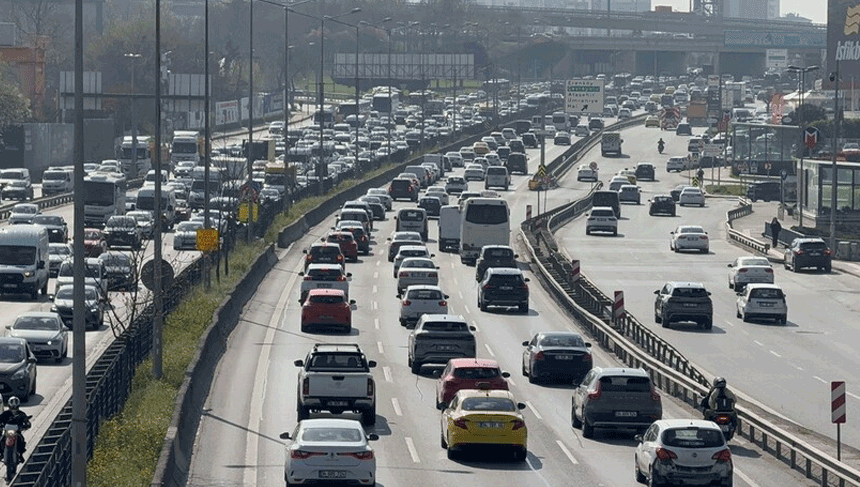 Araç sahiplerini ilgilendiriyor! Yeni sisteme geçişe 20 gün kaldı